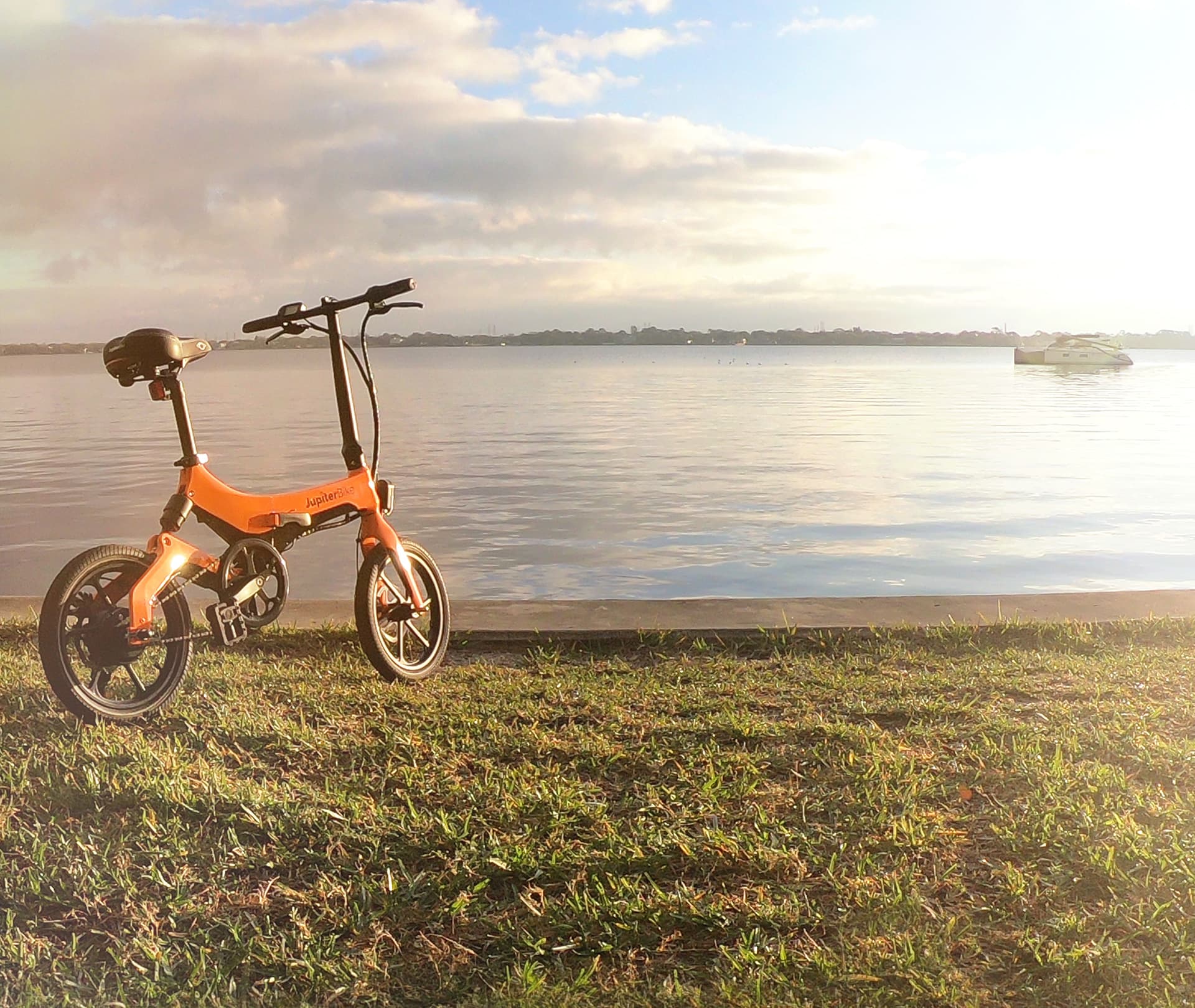 Jupiter Discovery X5 Folding Electric Bike - Best Commuter eBike of 2026